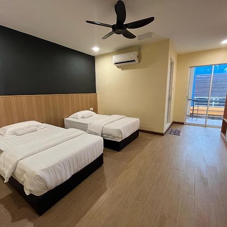 Halo Hotel Семпорна Екстериор снимка