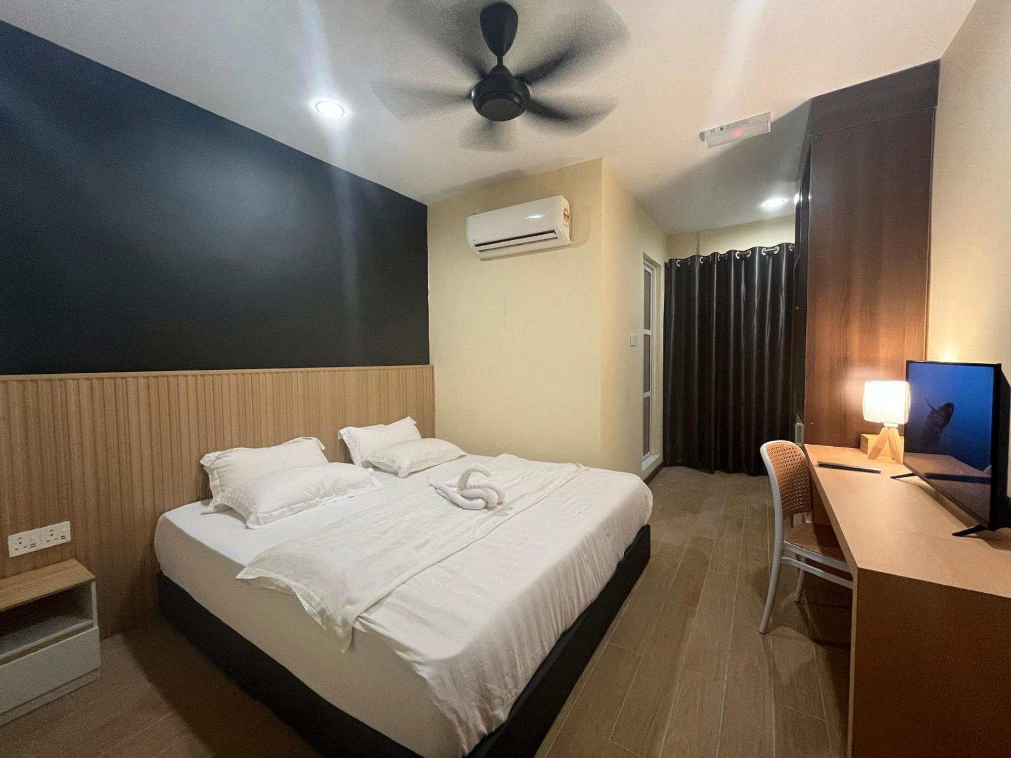 Halo Hotel Семпорна Екстериор снимка