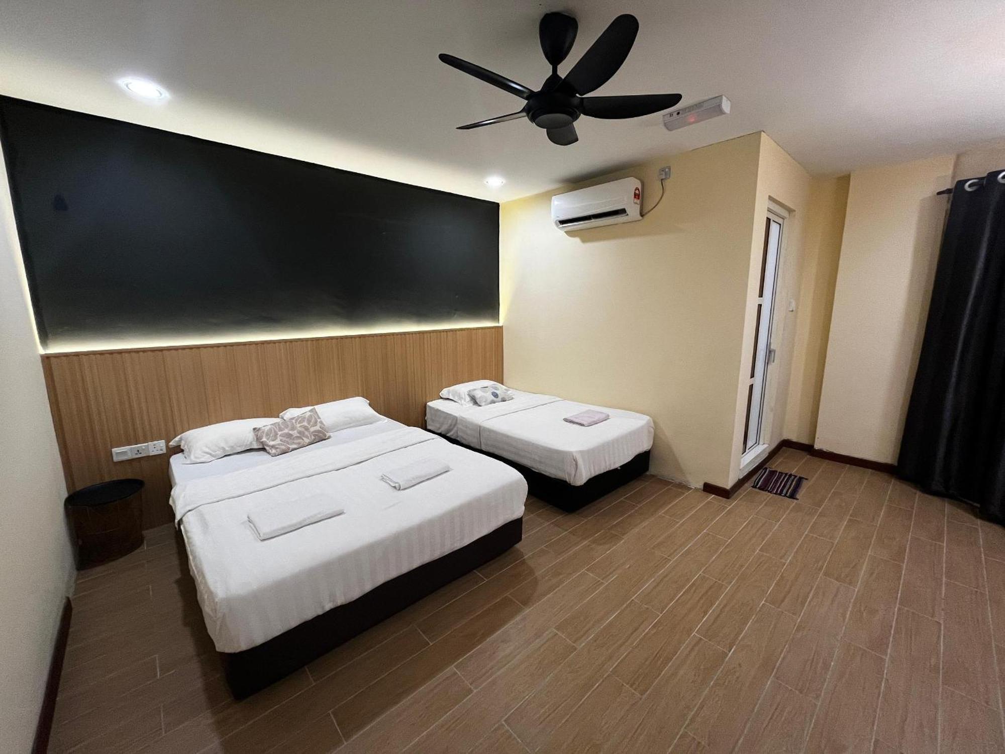 Halo Hotel Семпорна Екстериор снимка
